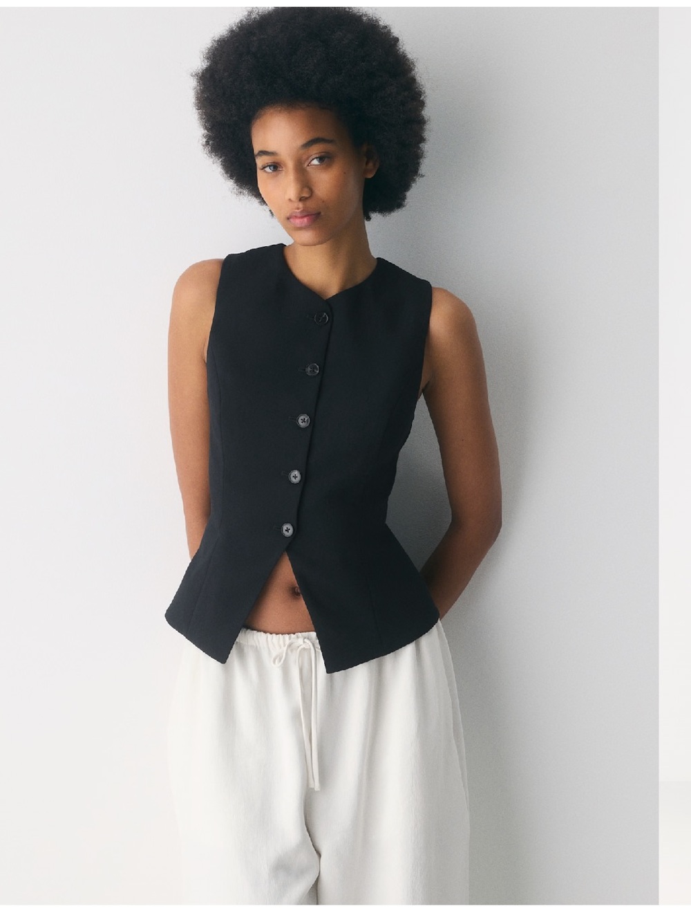 Aritzia regal vest - black - Picture 2 of 3